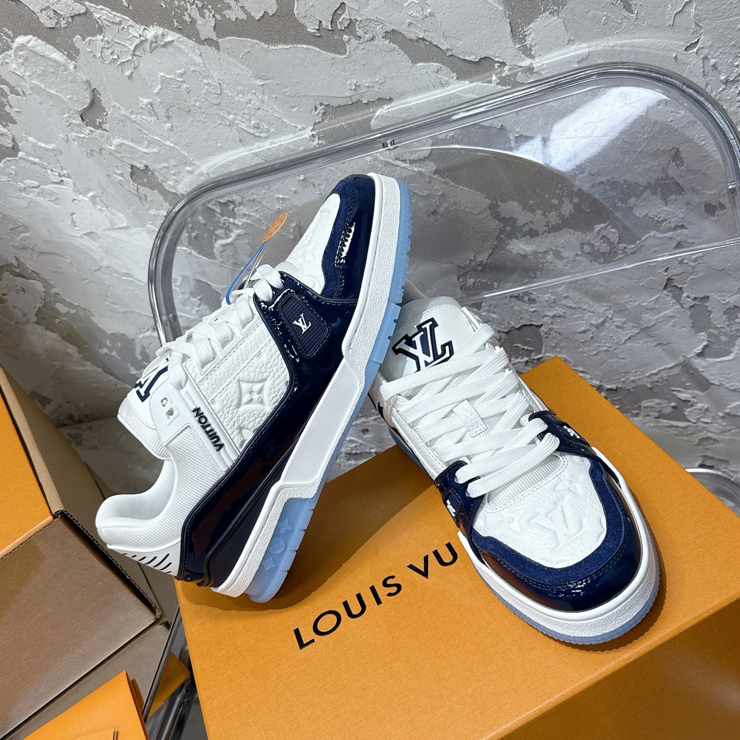 루이비통 LV Trainer 스타일 남성용 로우탑 스니커즈