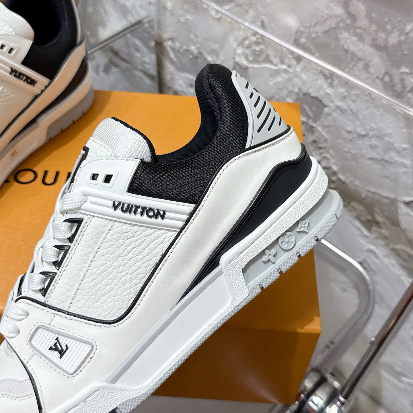 루이비통 LV Trainer 스타일 남성용 로우탑 스니커즈