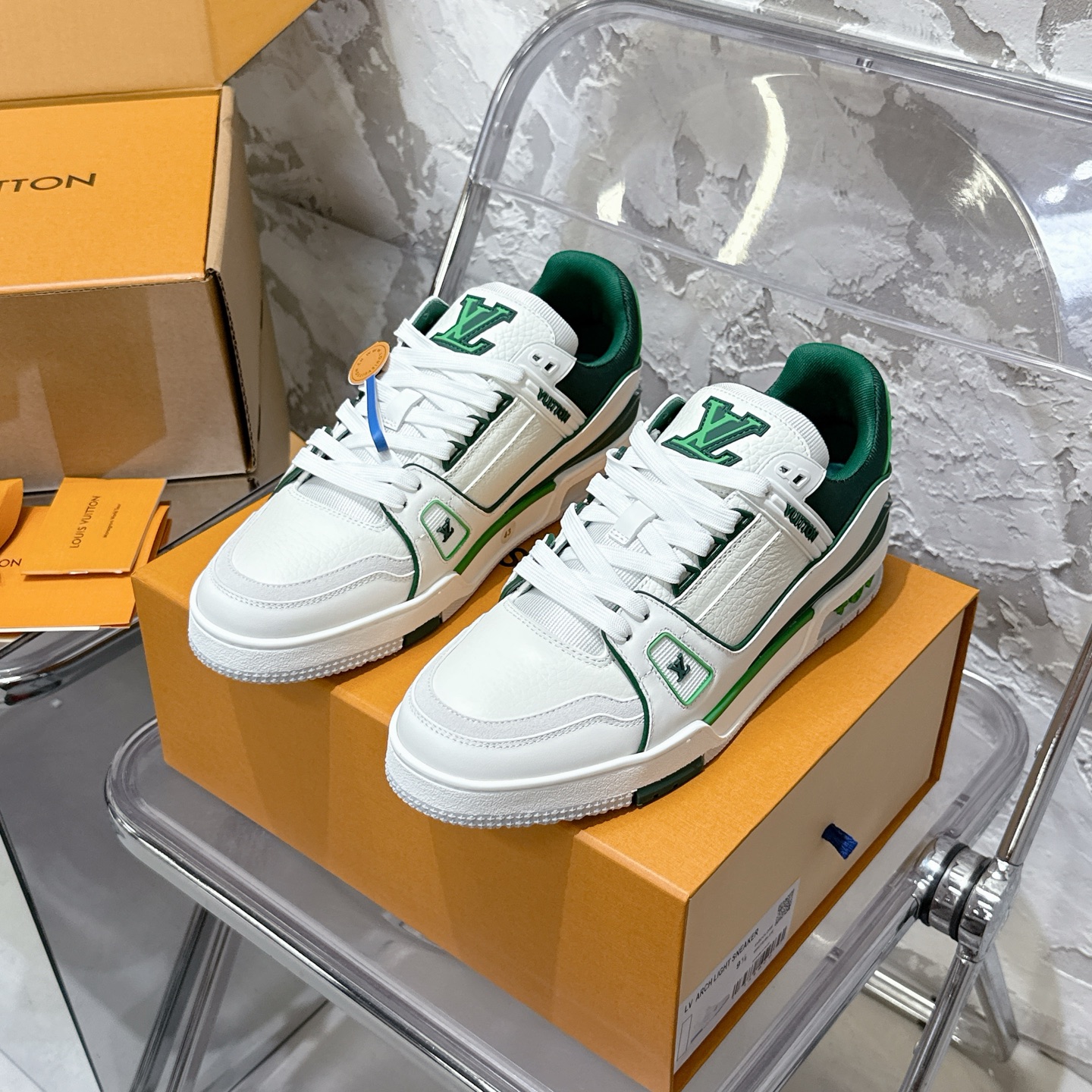 루이비통 LV Trainer 스타일 남성용 로우탑 스니커즈