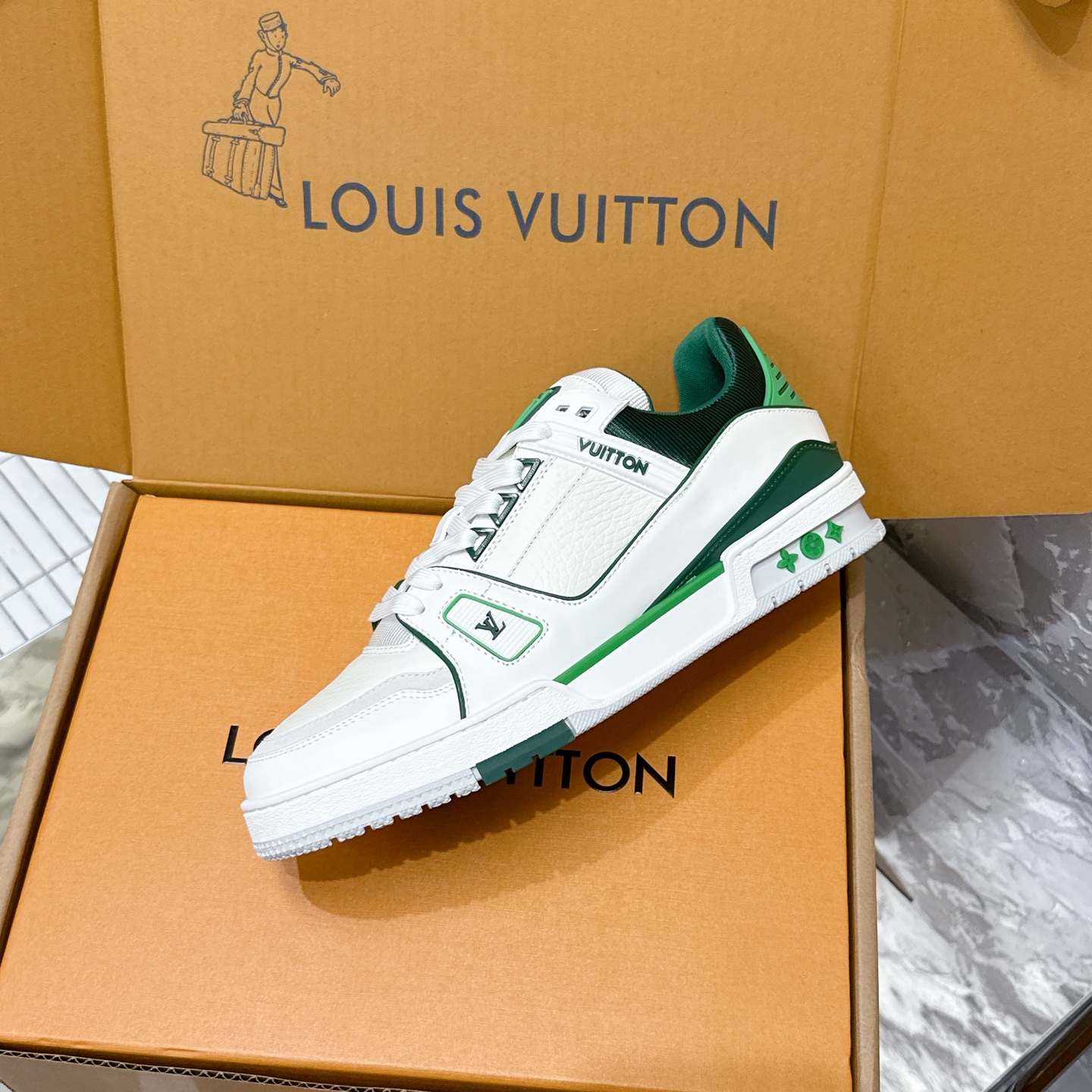 루이비통 LV Trainer 스타일 남성용 로우탑 스니커즈