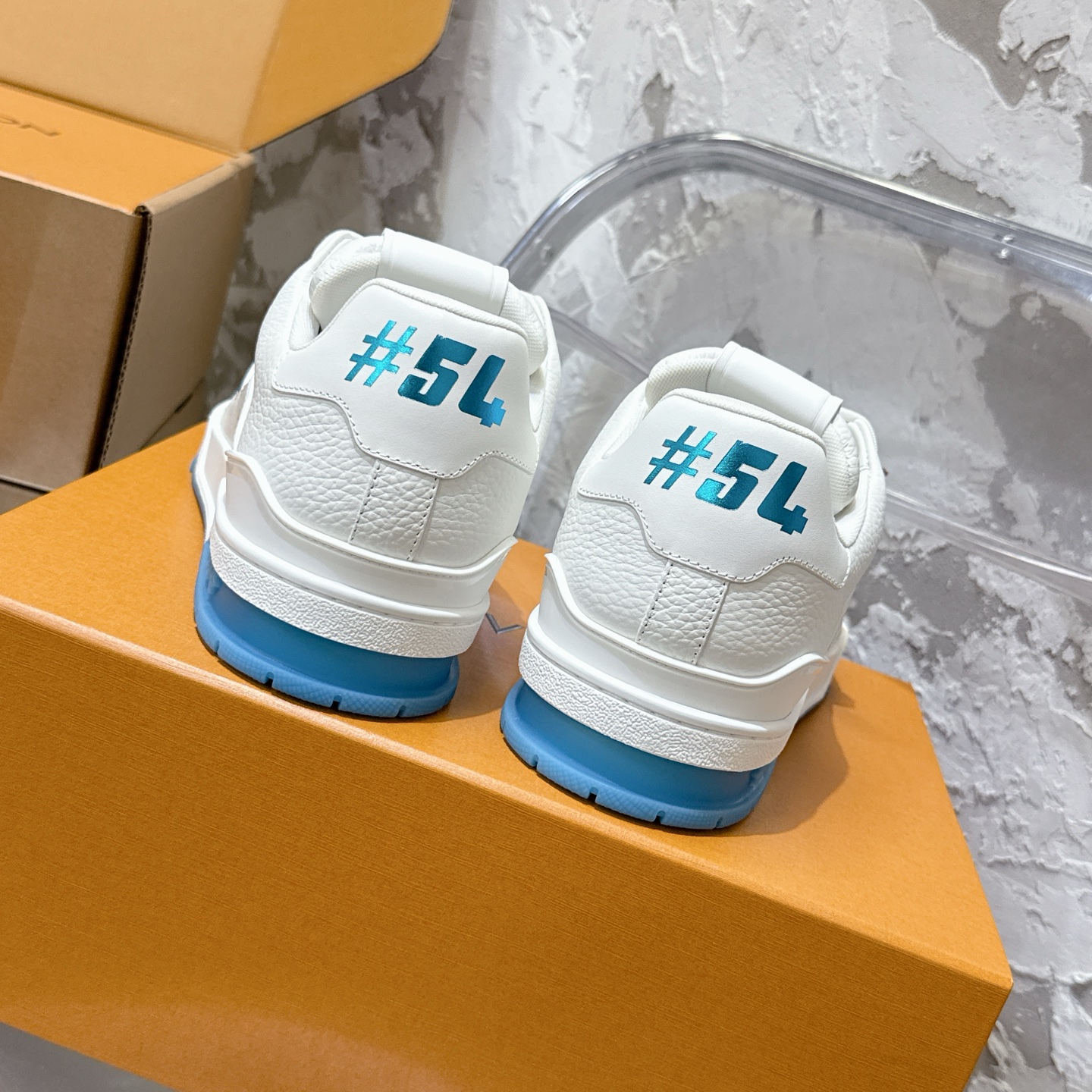 루이비똥 LV trainer 시리즈 캐주얼 스니커즈