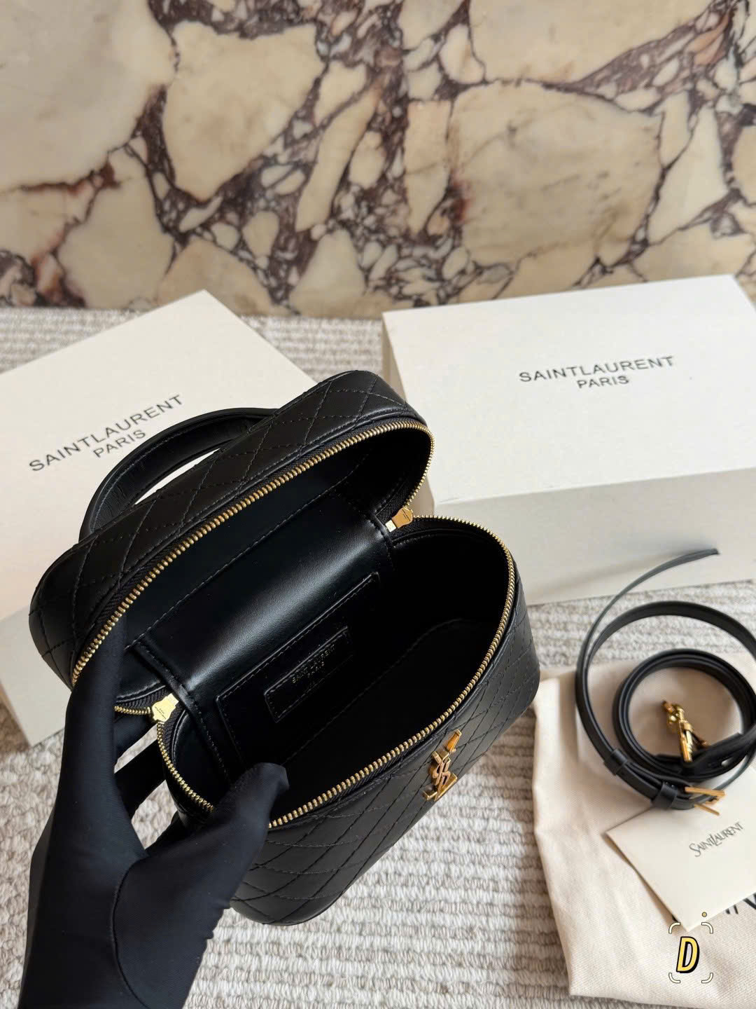 입생로랑 YSL 베니티 SP 백